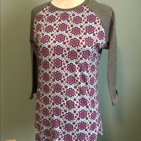 LuLaRoe Tops - Lularoe Randy blue floral*